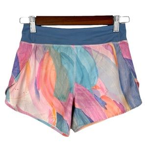 Athleta Girl Run The World 3” Shorts Size Medium